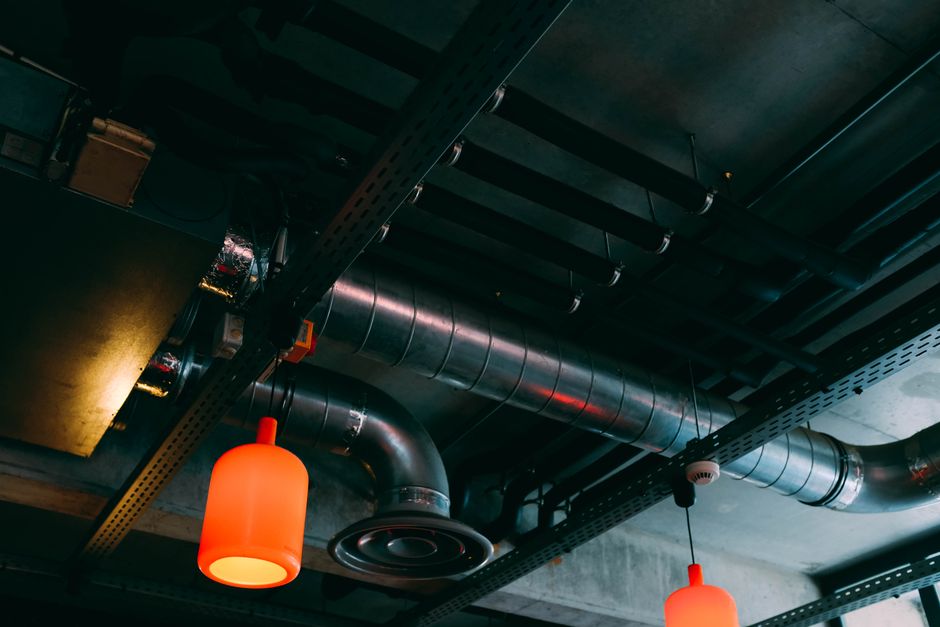 Ceiling ventilation duct for central air